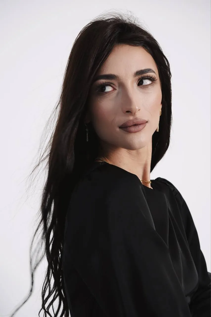 Model Nicole